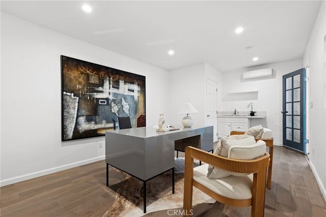 5114 Cedros Avenue, Sherman Oaks, CA 91403