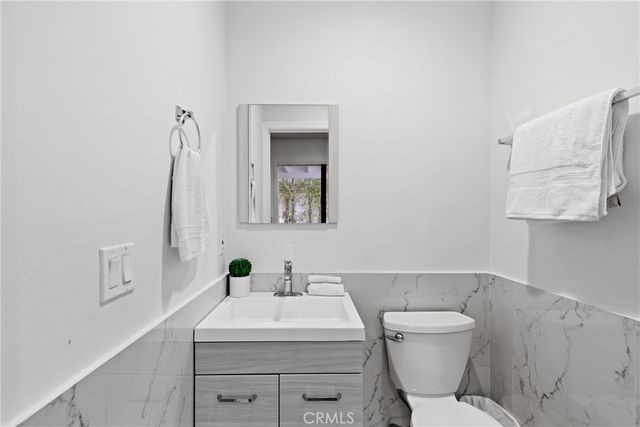 5114 Cedros Avenue, Sherman Oaks, CA 91403