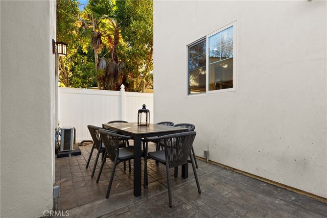 5114 Cedros Avenue, Sherman Oaks, CA 91403