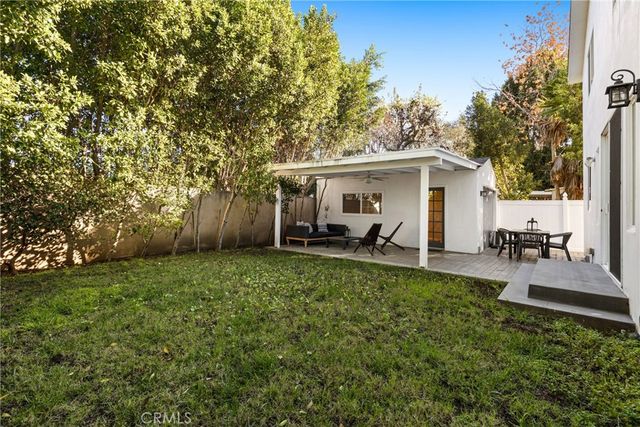 5114 Cedros Avenue, Sherman Oaks, CA 91403