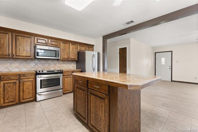 6818 Sun Meadow Lane, Lake Charles, LA 70605