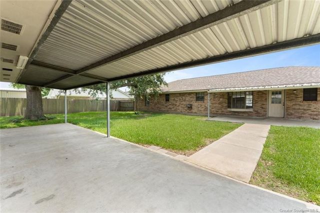 6818 Sun Meadow Lane, Lake Charles, LA 70605