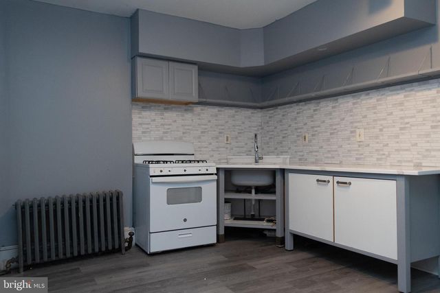 5841 N 12TH ST, Philadelphia, PA 19141