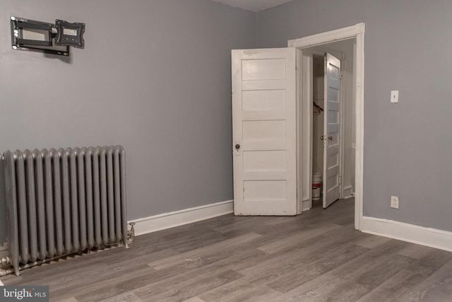 5841 N 12TH ST, Philadelphia, PA 19141