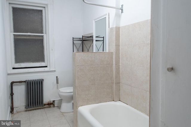 5841 N 12TH ST, Philadelphia, PA 19141