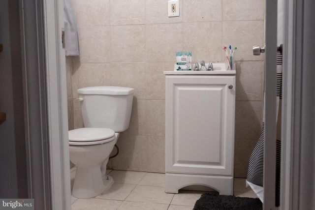 5841 N 12TH ST, Philadelphia, PA 19141