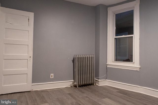 5841 N 12TH ST, Philadelphia, PA 19141