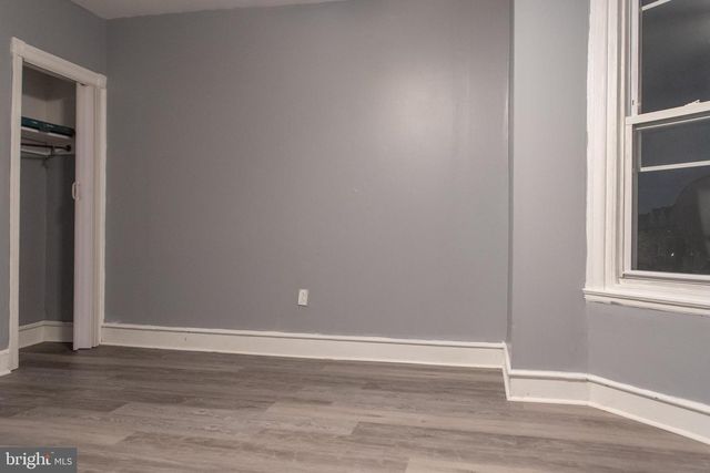 5841 N 12TH ST, Philadelphia, PA 19141