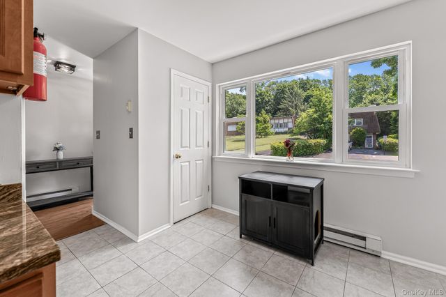 10 Roundtree Court, Beacon, NY 12508