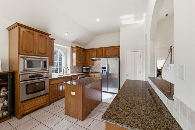 5800 Wester Way Drive, Arlington, TX 76013