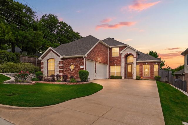 5800 Wester Way Drive, Arlington, TX 76013