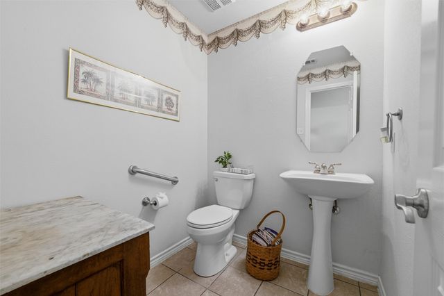 5800 Wester Way Drive, Arlington, TX 76013