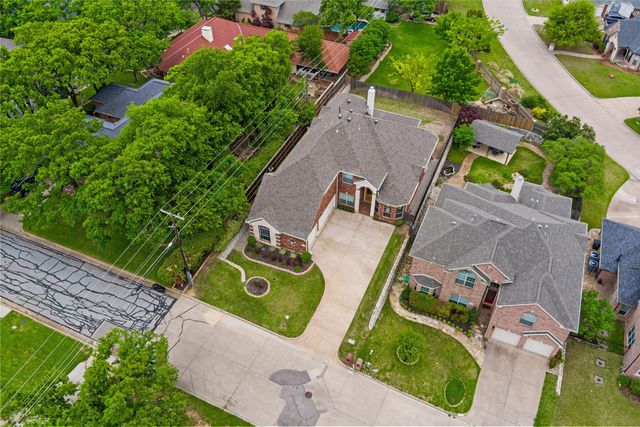 5800 Wester Way Drive, Arlington, TX 76013