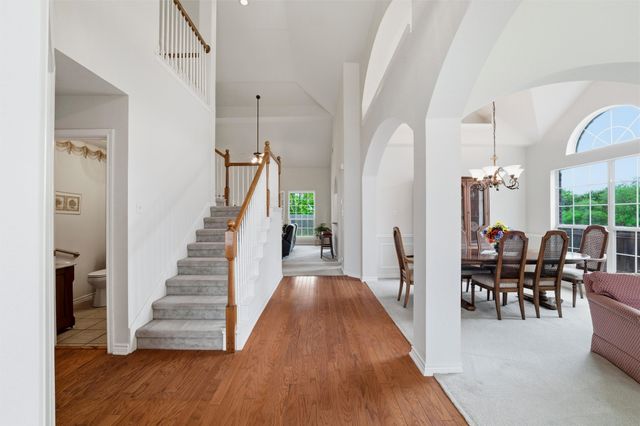 5800 Wester Way Drive, Arlington, TX 76013