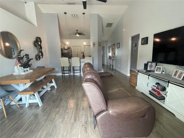 6714 ANDREA JANE LANE, Orlando, FL 32807