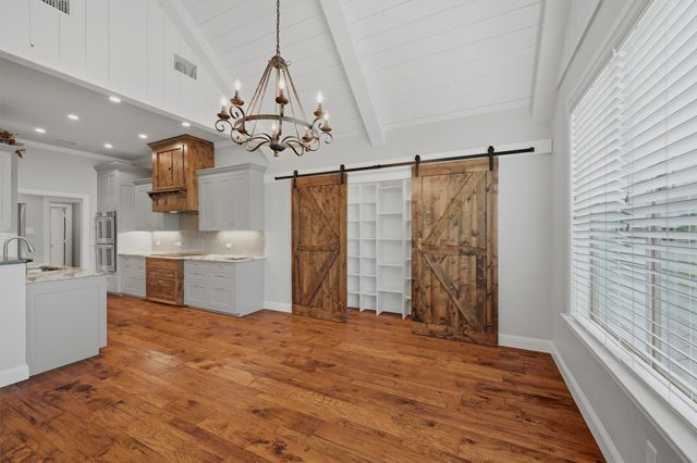 121 Bowie Drive, Gainesville, TX 76240