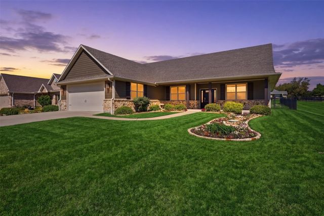 121 Bowie Drive, Gainesville, TX 76240