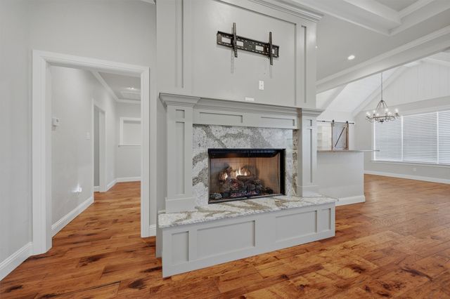 121 Bowie Drive, Gainesville, TX 76240