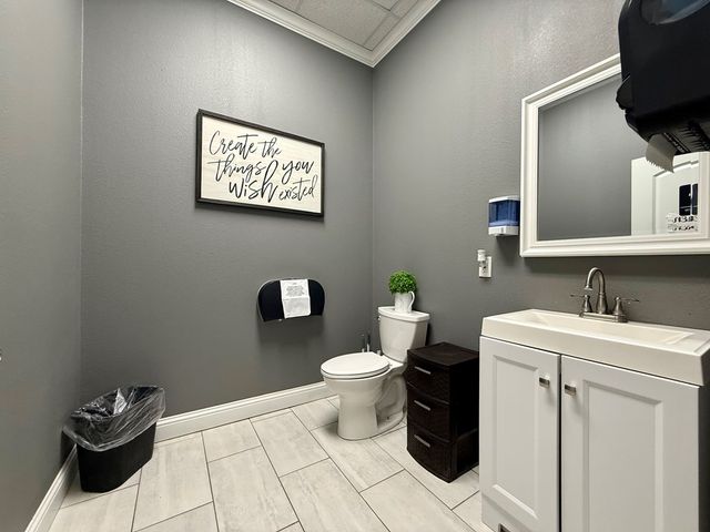 1905 W County Rd 137, Midland, TX 79706