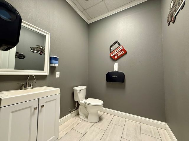 1905 W County Rd 137, Midland, TX 79706