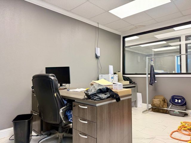 1905 W County Rd 137, Midland, TX 79706