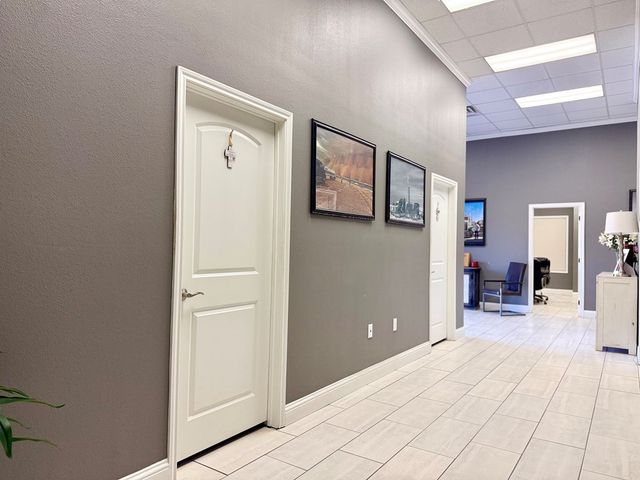 1905 W County Rd 137, Midland, TX 79706