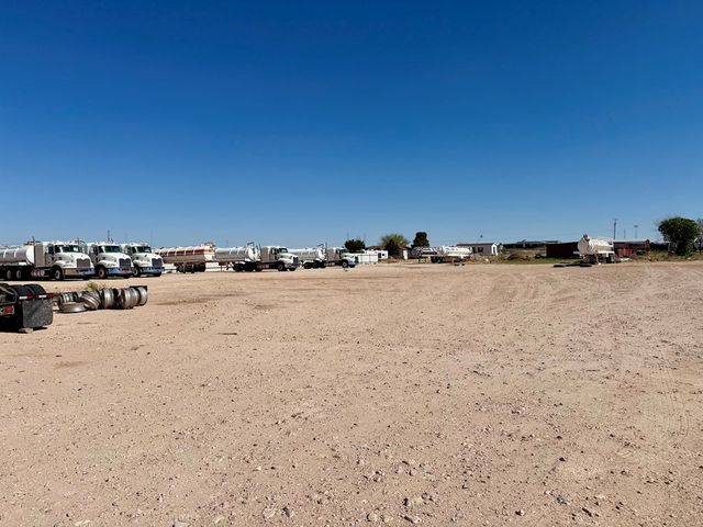 1905 W County Rd 137, Midland, TX 79706