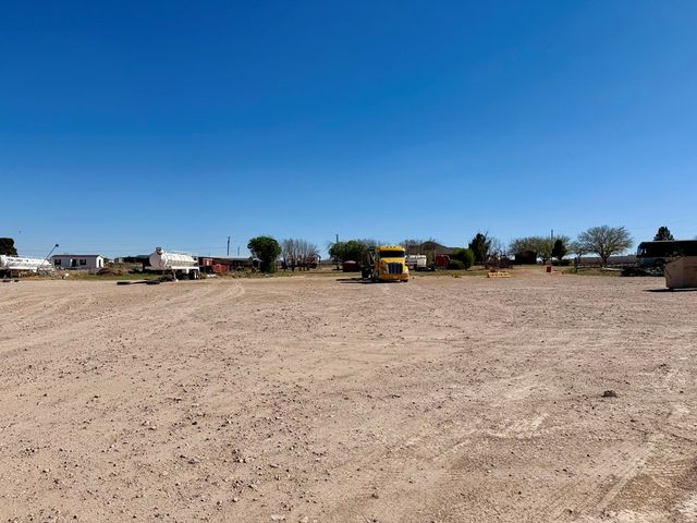 1905 W County Rd 137, Midland, TX 79706