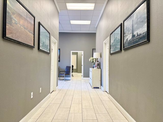 1905 W County Rd 137, Midland, TX 79706