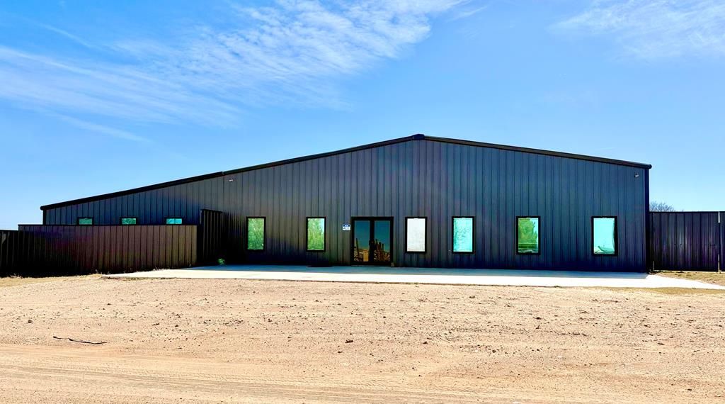 1905 W County Rd 137, Midland, TX 79706