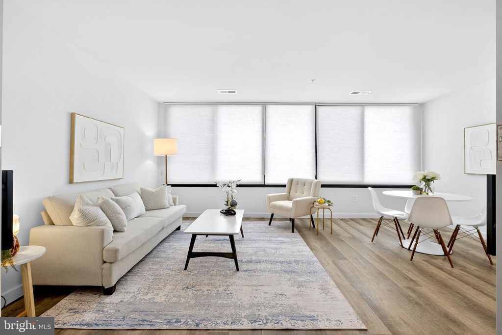 Image 3 of property listing at 700 ROEDER RD #105, Silver Spring, MD 20910