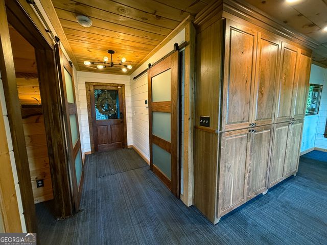 135 Bandit Lane, Blue Ridge, GA 30513