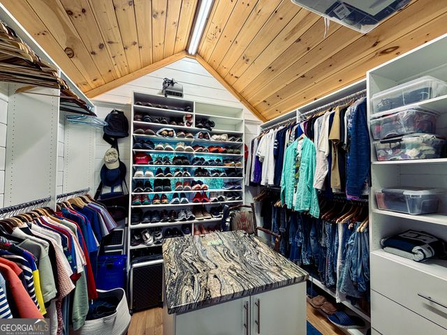 135 Bandit Lane, Blue Ridge, GA 30513