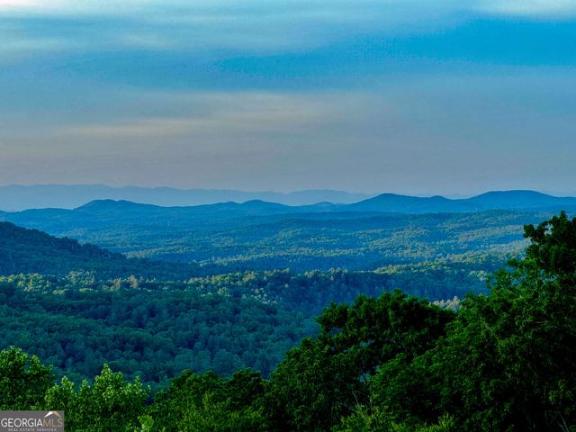 135 Bandit Lane, Blue Ridge, GA 30513