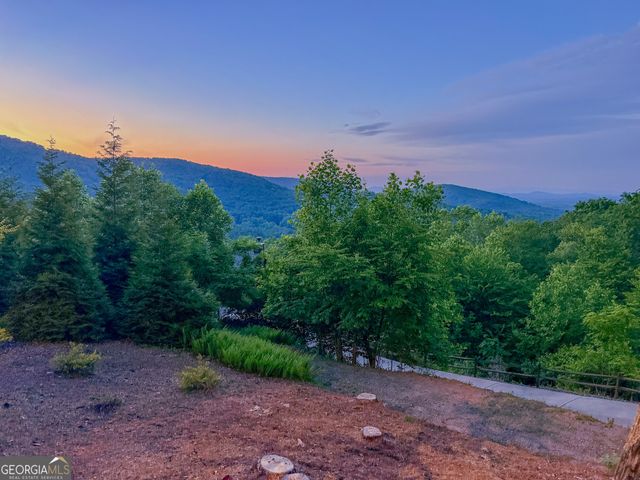 135 Bandit Lane, Blue Ridge, GA 30513