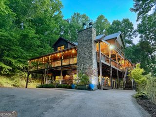 135 Bandit Lane, Blue Ridge, GA 30513