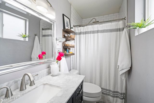 720 N 72ND Place, Scottsdale, AZ 85257