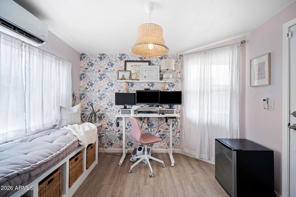 Image 17 of property listing at 720 N 72ND Place, Scottsdale, AZ 85257