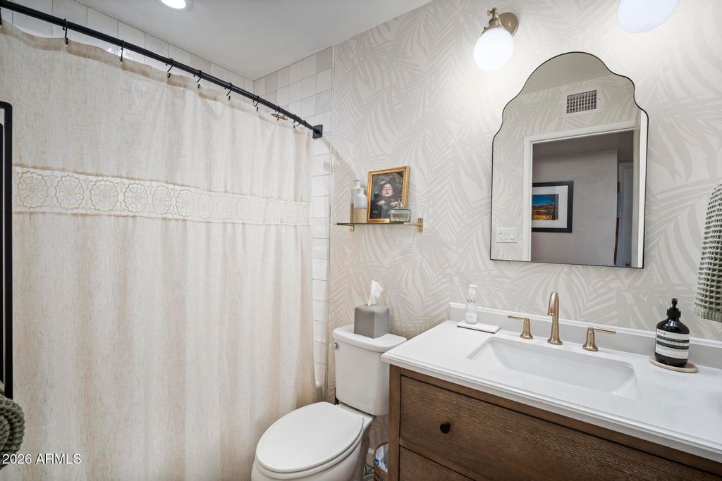 Image 23 of property listing at 720 N 72ND Place, Scottsdale, AZ 85257