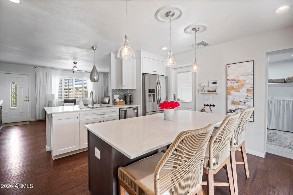 Image 9 of property listing at 720 N 72ND Place, Scottsdale, AZ 85257