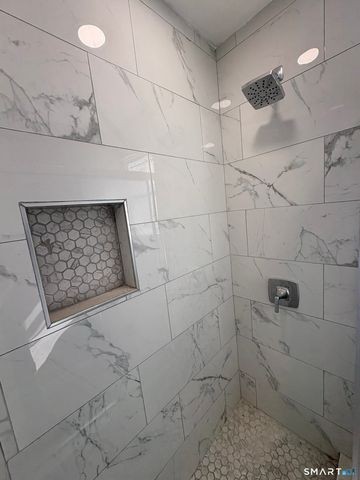 50 Collins Street, Hamden, CT 06514