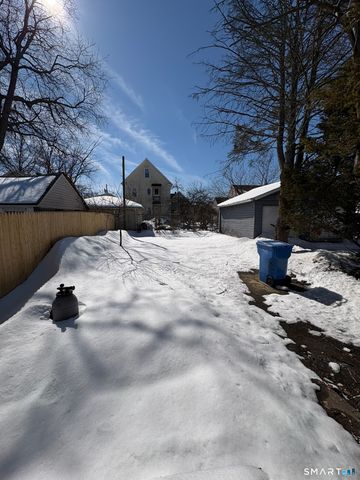 50 Collins Street, Hamden, CT 06514