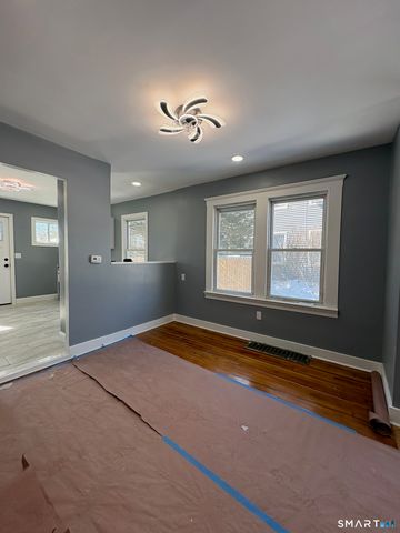 50 Collins Street, Hamden, CT 06514