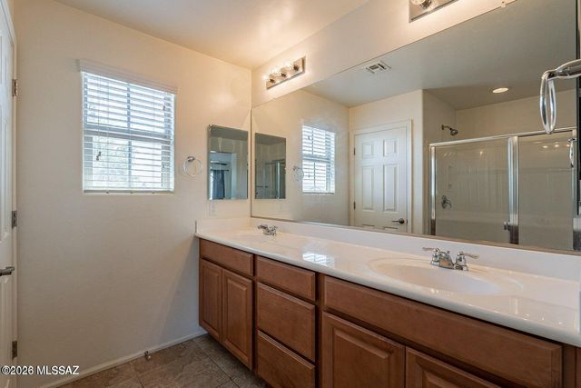 10457 S Boothill Way, Vail, AZ 85641