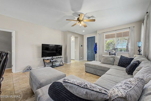 10457 S Boothill Way, Vail, AZ 85641