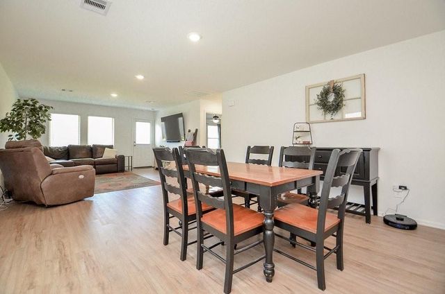 342 Birch Blossom Path, Magnolia, TX 77354