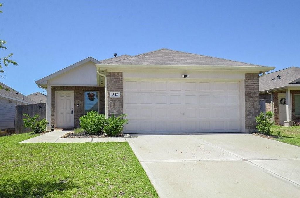 342 Birch Blossom Path, Magnolia, TX 77354