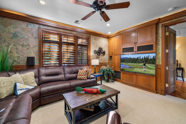 1748 NW Farewell Drive, Bend, OR 97703