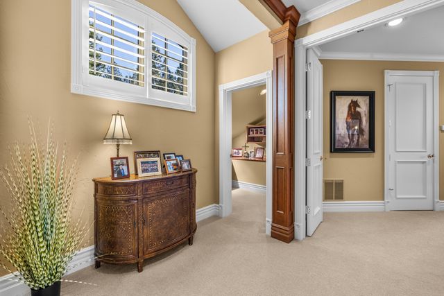 1748 NW Farewell Drive, Bend, OR 97703