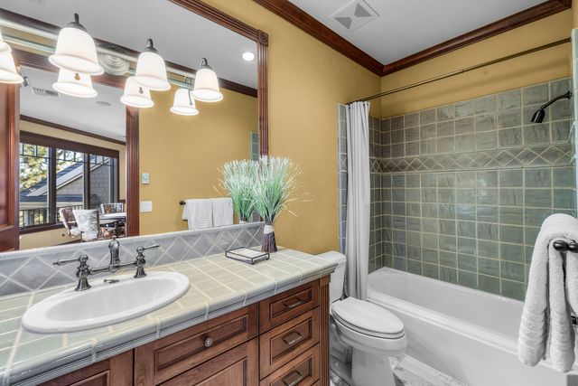 1748 NW Farewell Drive, Bend, OR 97703